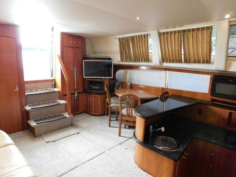 Justified Insanity II 44ft Carver Yacht For Sale