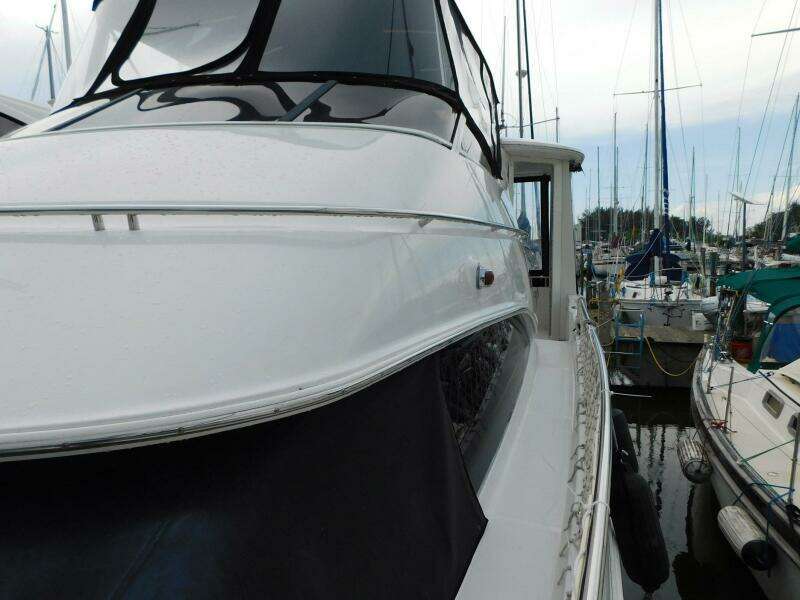 Justified Insanity II 44ft Carver Yacht For Sale