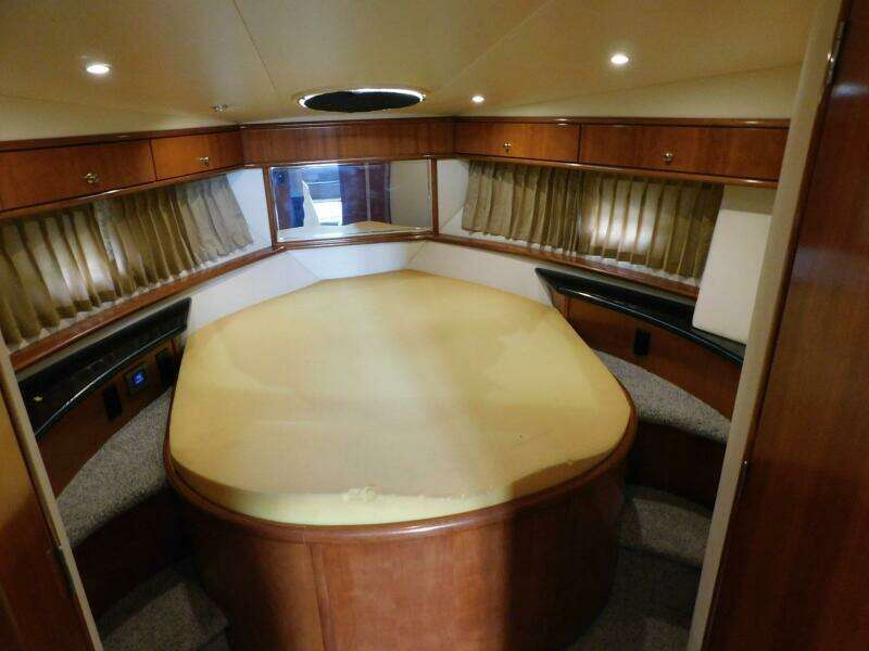 Justified Insanity II 44ft Carver Yacht For Sale