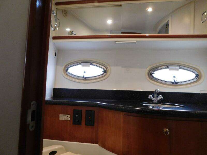 Justified Insanity II 44ft Carver Yacht For Sale