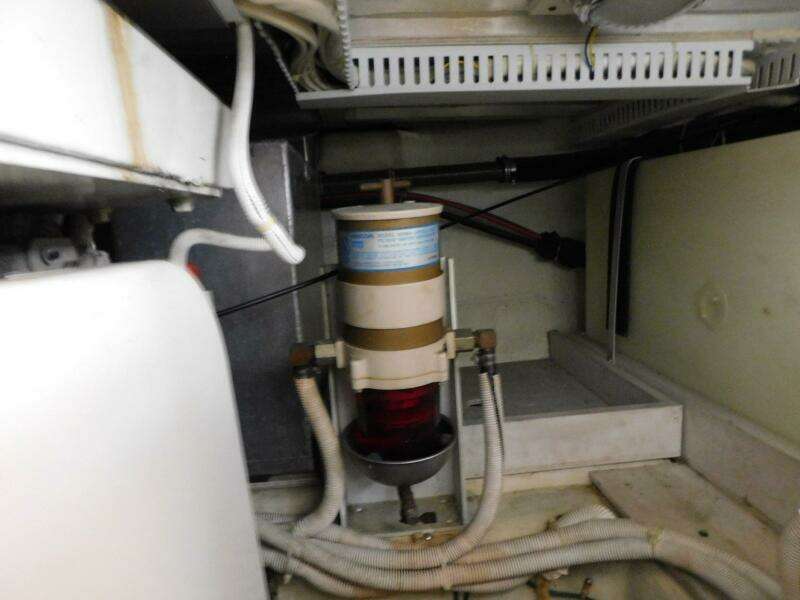 Justified Insanity II 44ft Carver Yacht For Sale