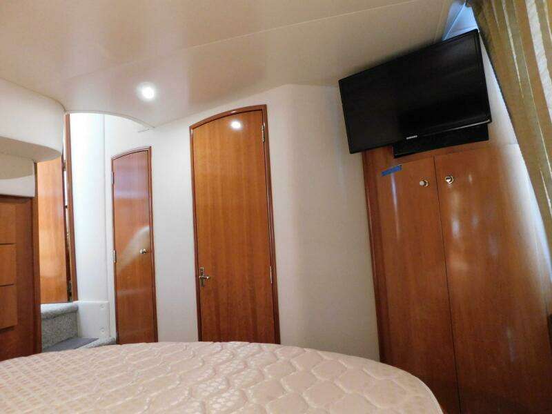 Justified Insanity II 44ft Carver Yacht For Sale