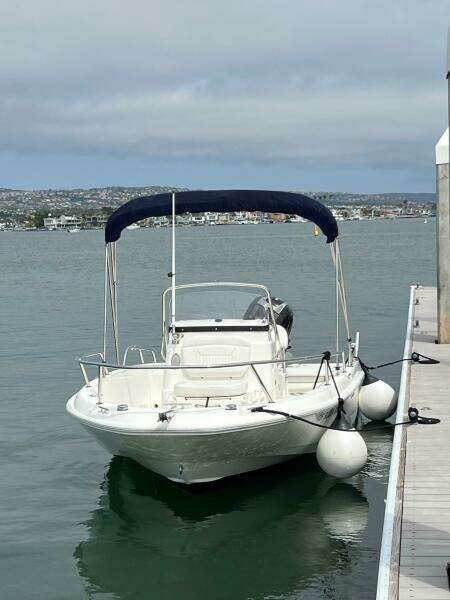 2016 Boston Whaler 180 Dauntless