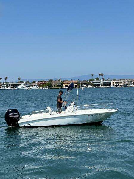 2016 Boston Whaler 180 Dauntless