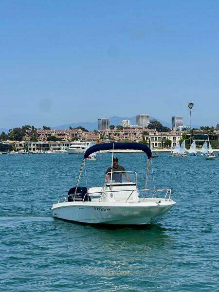 2016 Boston Whaler 180 Dauntless