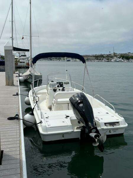 2016 Boston Whaler 180 Dauntless