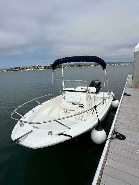 2016 Boston Whaler 180 Dauntless