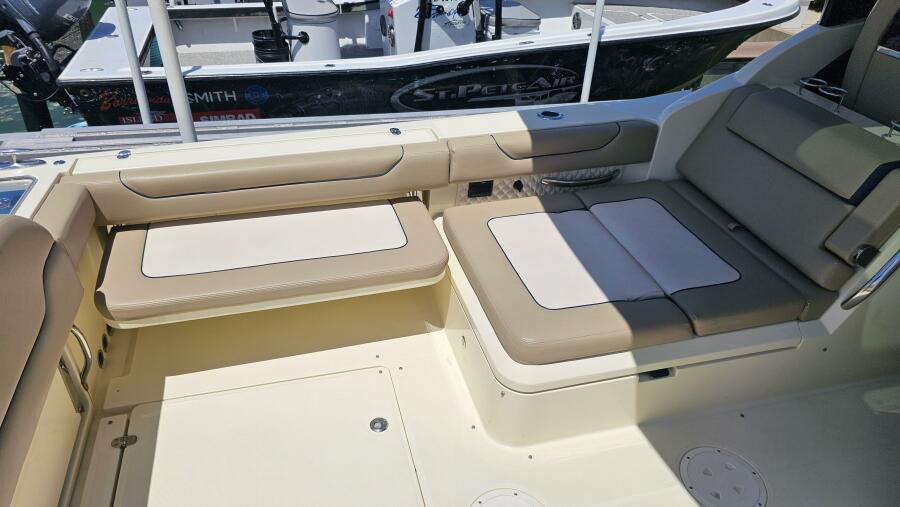 2022 Chris-Craft 35 Calypso