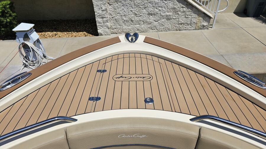 2022 Chris-Craft 35 Calypso