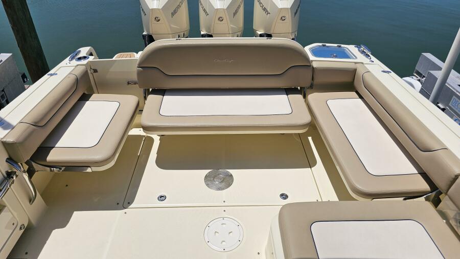 2022 Chris-Craft 35 Calypso
