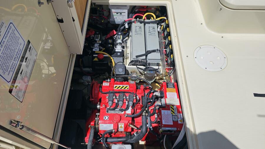 2022 Chris-Craft 35 Calypso