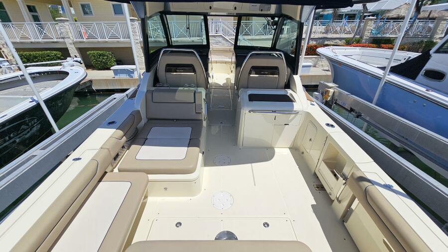2022 Chris-Craft 35 Calypso