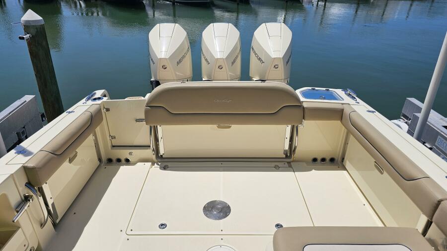 2022 Chris-Craft 35 Calypso