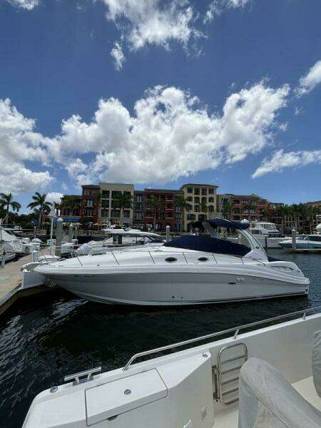 SLAINTE 34ft Sea Ray Yacht For Sale