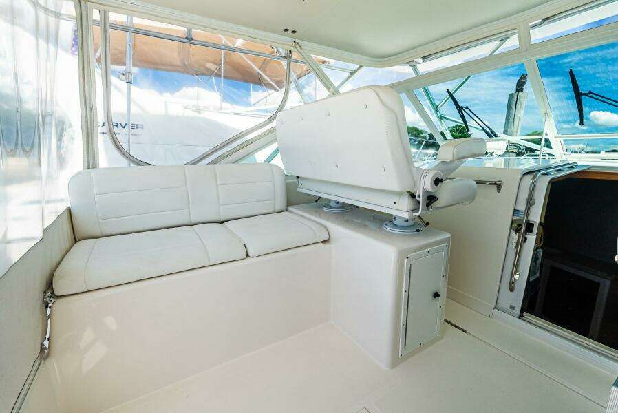 Gladiator 38ft Cabo Yacht For Sale