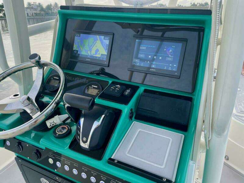 25ft ShearWater Yacht For Sale