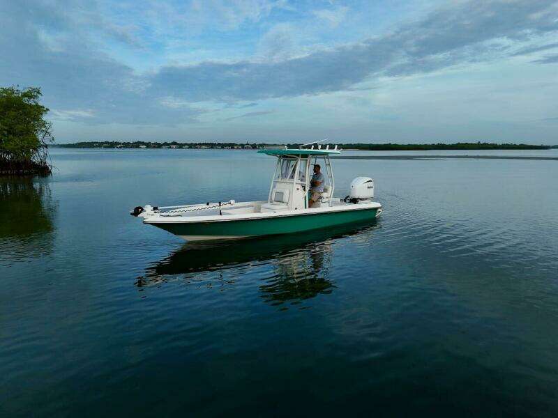 25ft ShearWater Yacht For Sale