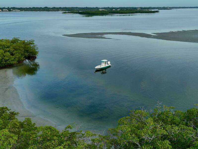 25ft ShearWater Yacht For Sale