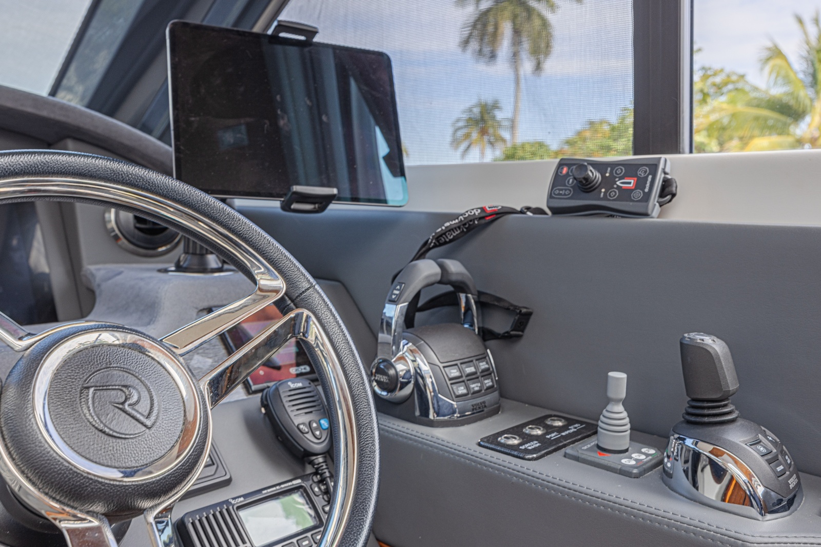 2021 Riviera 6000 Motor Yacht
