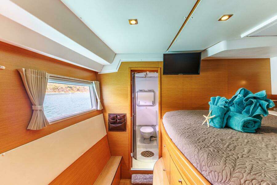 2011 Lagoon 500 master suite interior