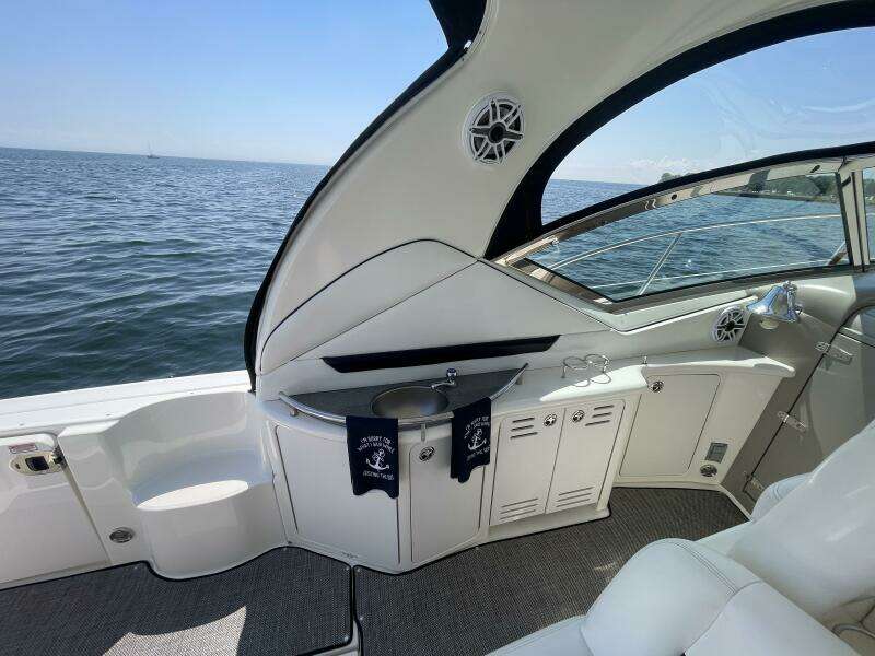 44ft Sea Ray Yacht For Sale