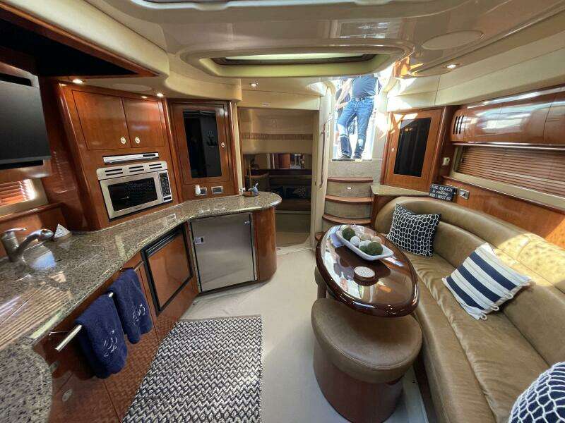 44ft Sea Ray Yacht For Sale
