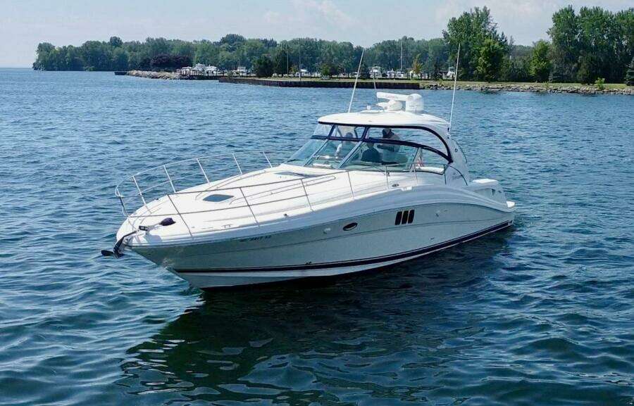 44ft Sea Ray Yacht For Sale