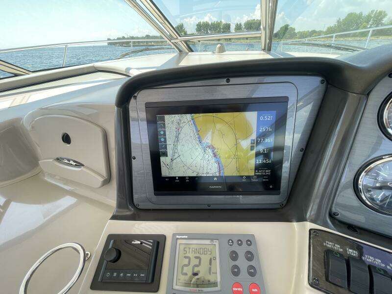 44ft Sea Ray Yacht For Sale