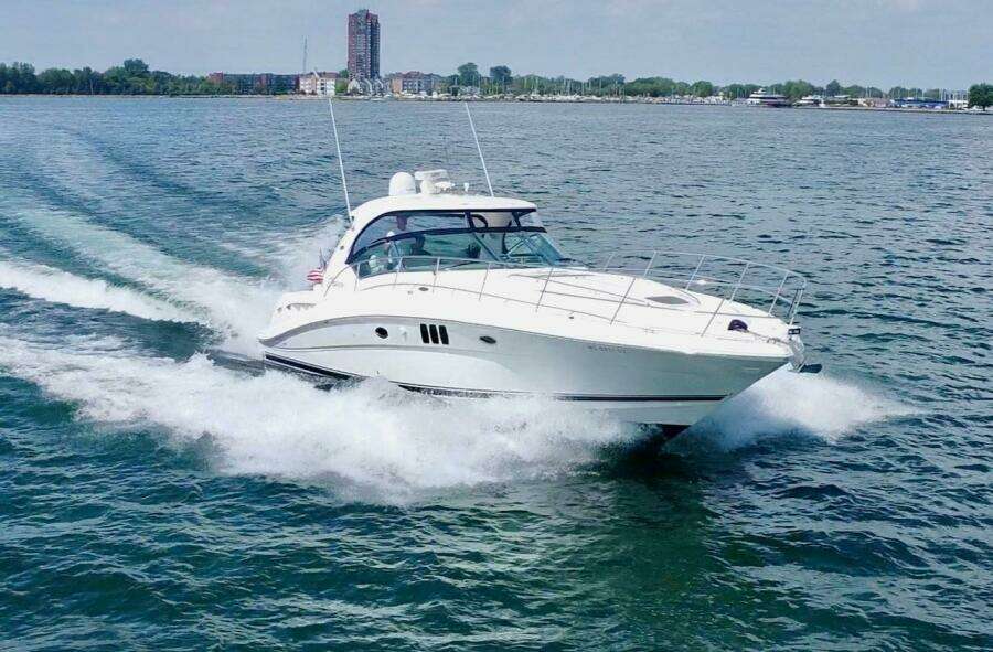 44ft Sea Ray Yacht For Sale