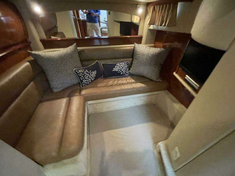 44ft Sea Ray Yacht For Sale