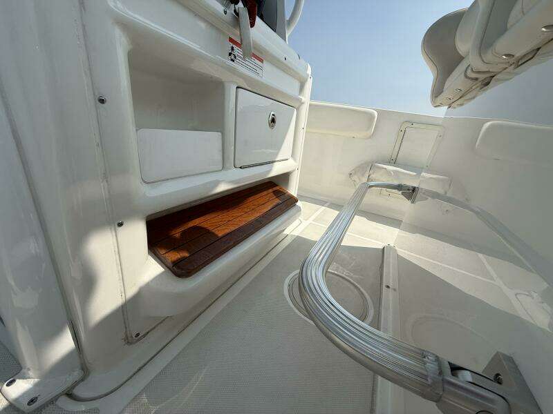 27ft Sea Hunt Yacht For Sale