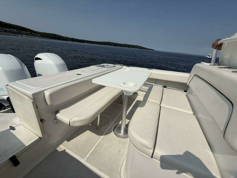 27ft Sea Hunt Yacht For Sale