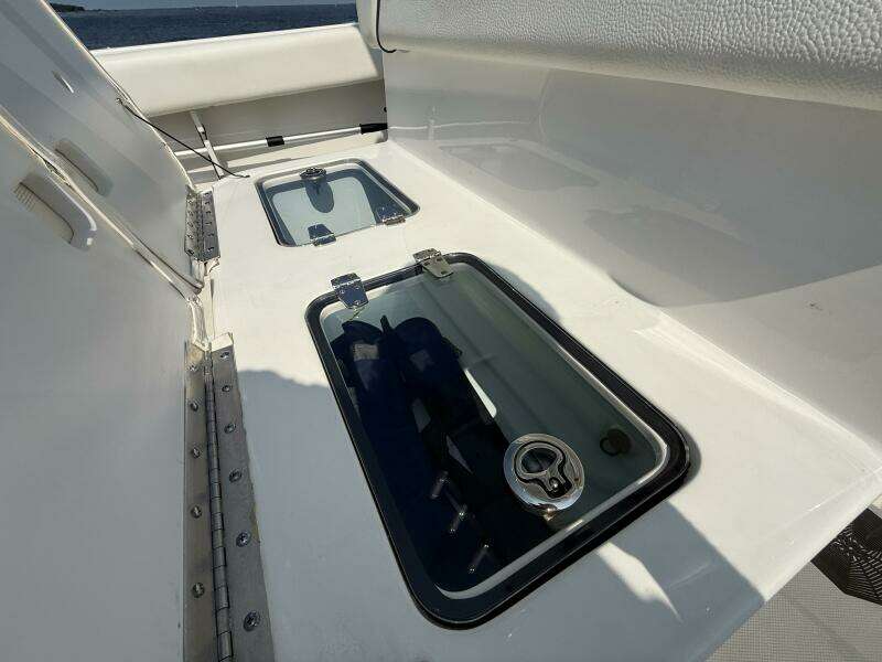 27ft Sea Hunt Yacht For Sale