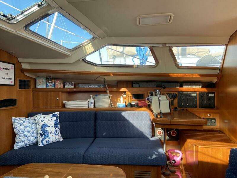 CAMI ISLAND 44ft Hunter Yacht For Sale