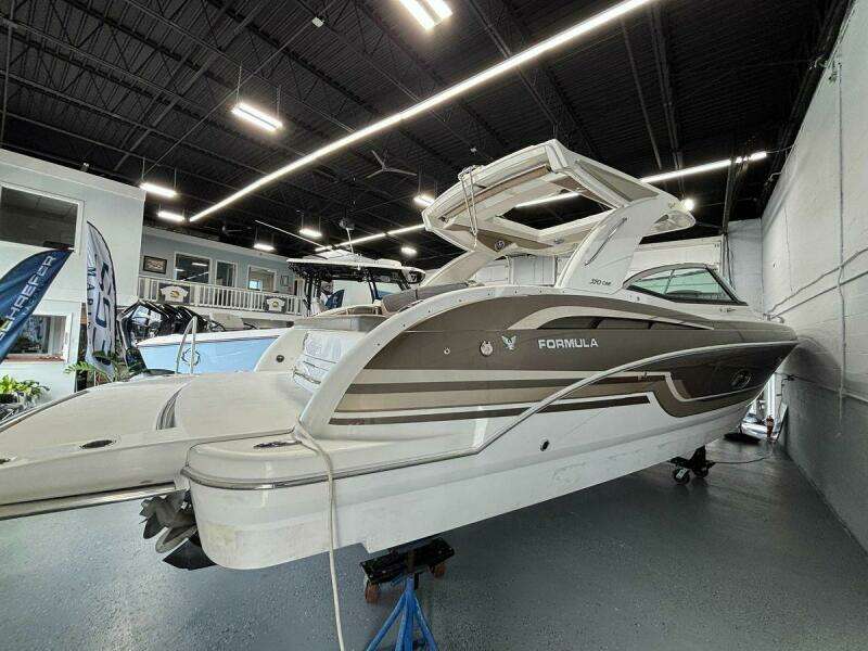 35ft Formula Yacht For Sale
