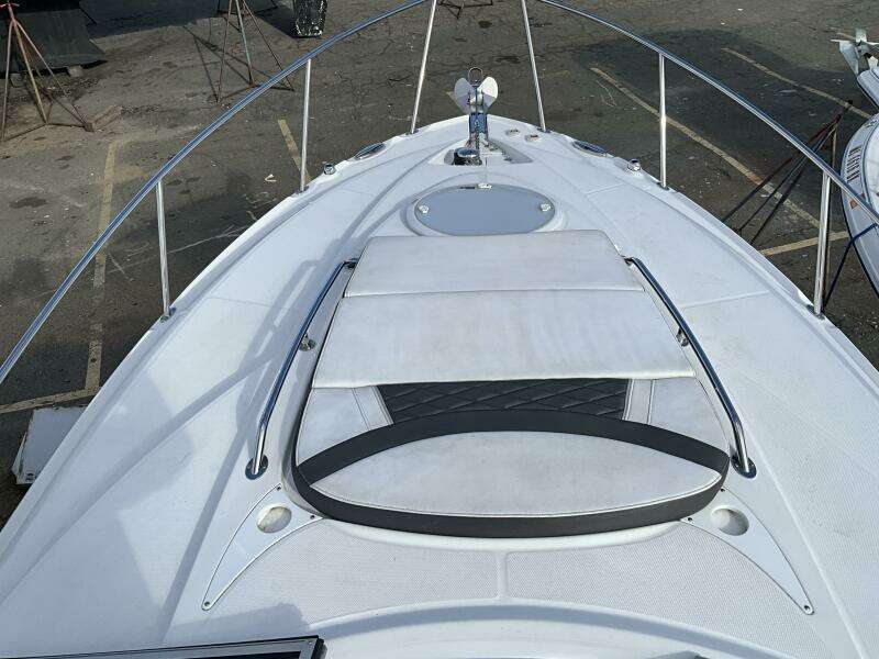 29ft Monterey Yacht For Sale