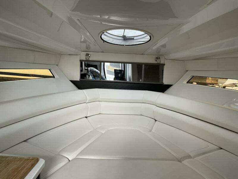 29ft Monterey Yacht For Sale
