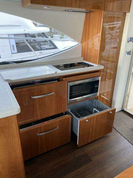 Pronto 50ft Riviera Yacht For Sale