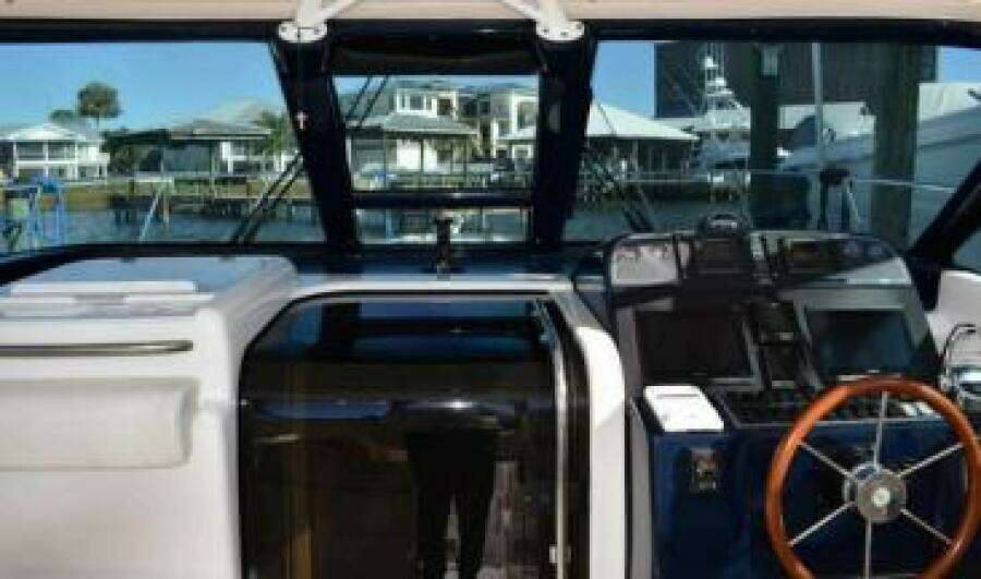 32ft Tiara Sport Yacht For Sale