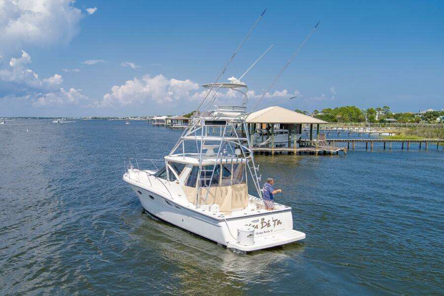 32ft Tiara Sport Yacht For Sale