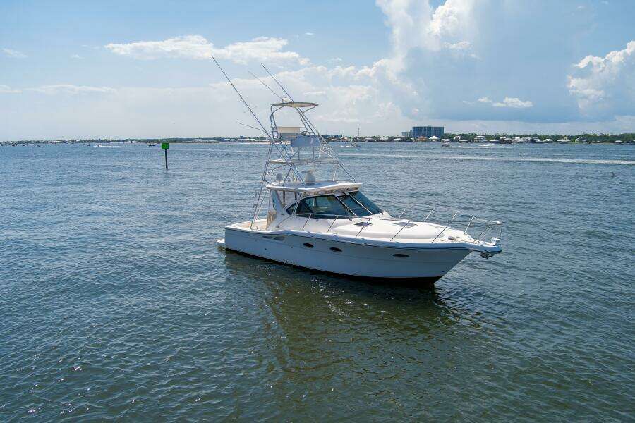 32ft Tiara Sport Yacht For Sale