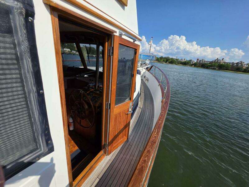 KOKOMO 42ft Grand Banks Yacht For Sale