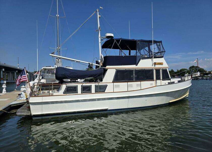 KOKOMO 42ft Grand Banks Yacht For Sale
