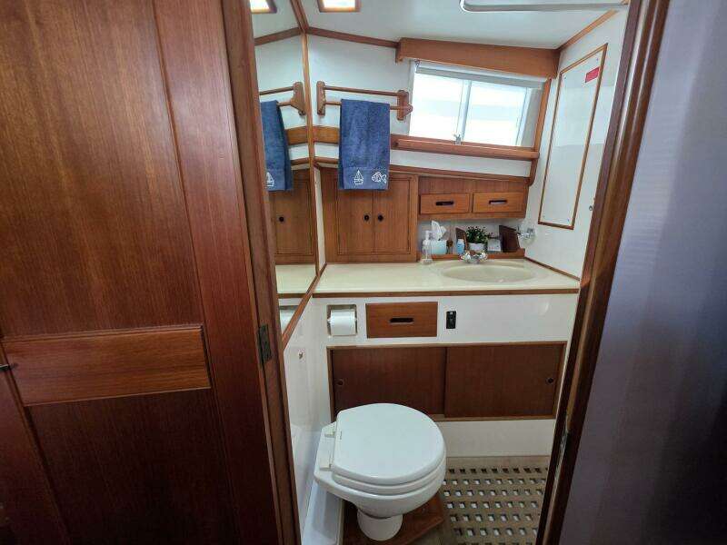 KOKOMO 42ft Grand Banks Yacht For Sale