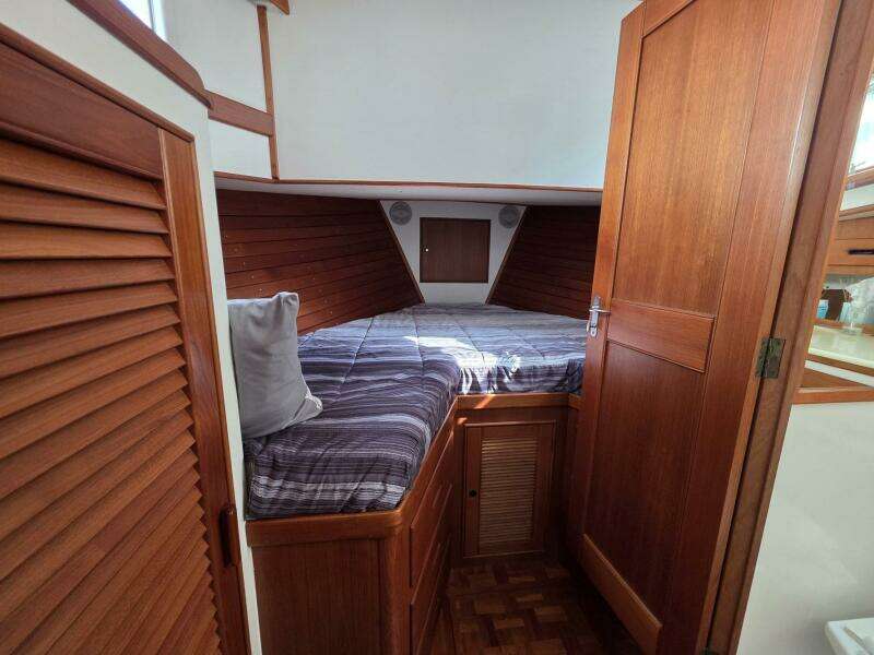 KOKOMO 42ft Grand Banks Yacht For Sale