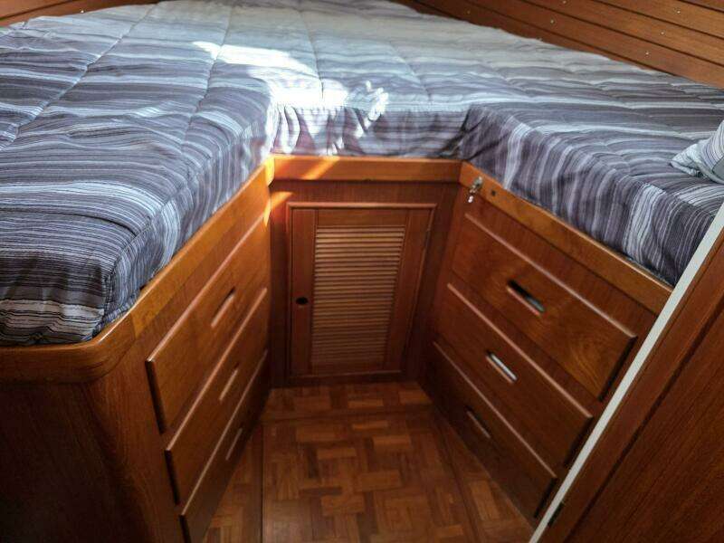 KOKOMO 42ft Grand Banks Yacht For Sale