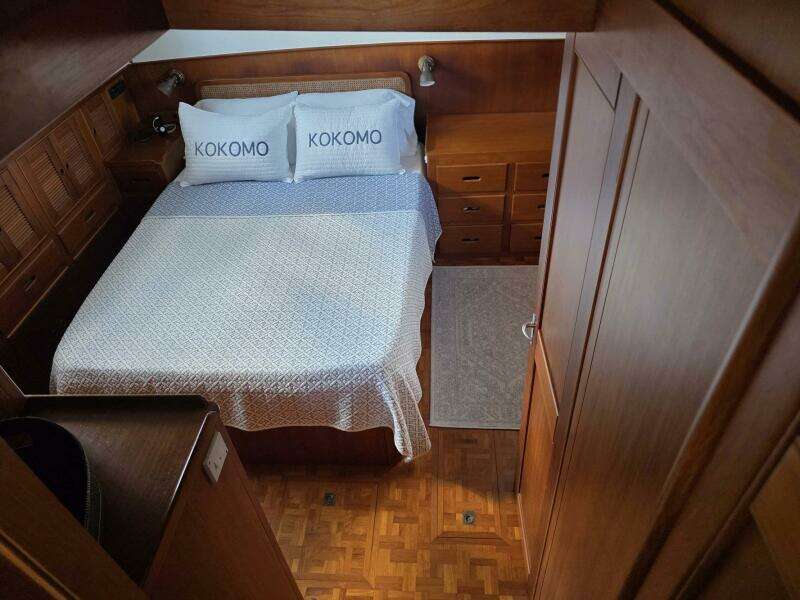 KOKOMO 42ft Grand Banks Yacht For Sale