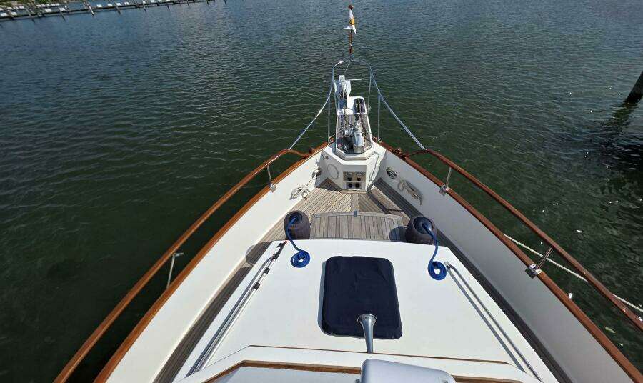 KOKOMO 42ft Grand Banks Yacht For Sale