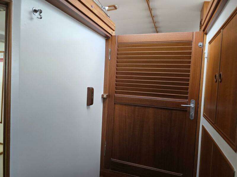 KOKOMO 42ft Grand Banks Yacht For Sale