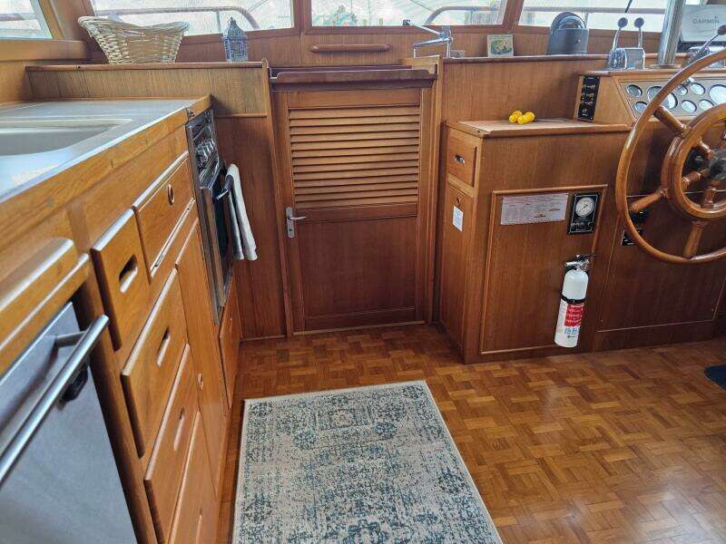 KOKOMO 42ft Grand Banks Yacht For Sale